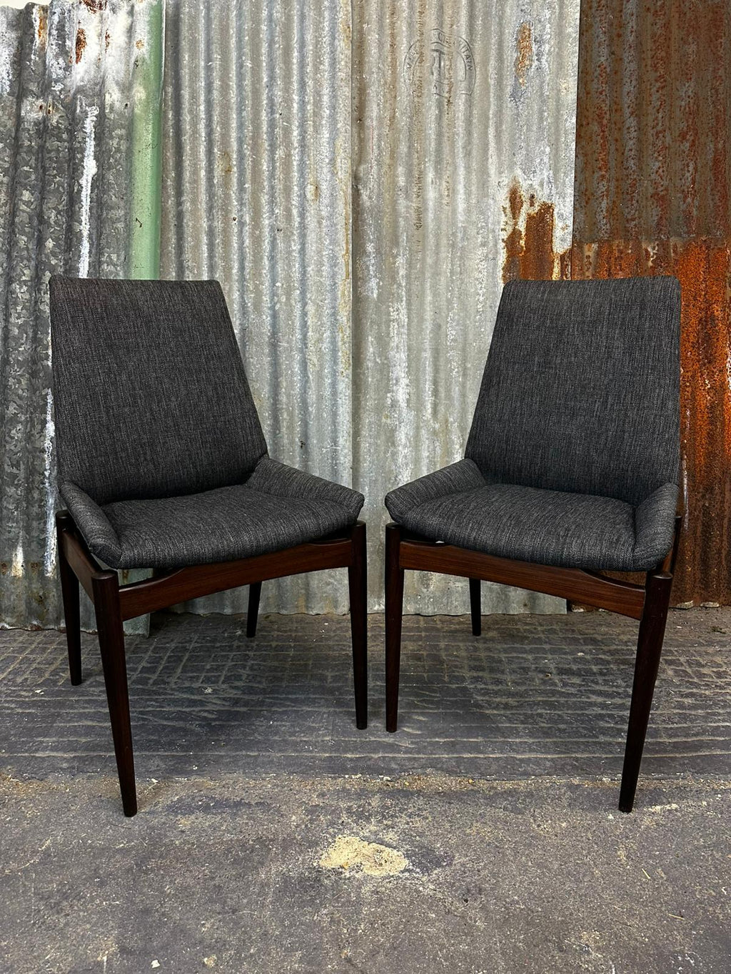 Mid century Dining Chairs by Robert Heritage